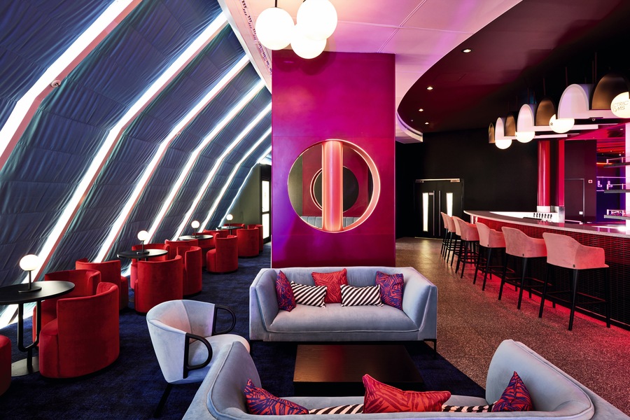 Marella Cruises Marella Voyager The Electric Rooms ©Tom Fallon 4.jpg